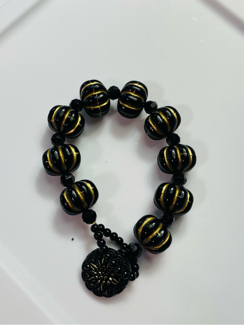 Vintage 90s Hand Crafted Black and Gold Striped Bead Stretch Bracelet